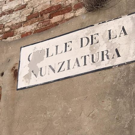 Calle Annunziata Venetië Buitenkant foto